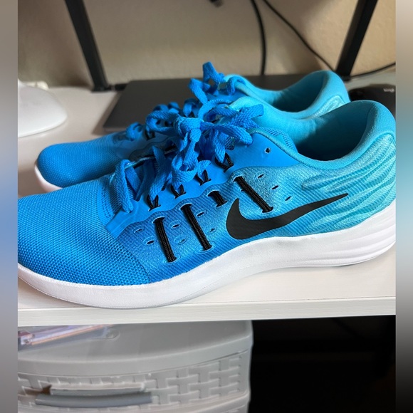 Nike Shoes - Nike blue athletic shoe